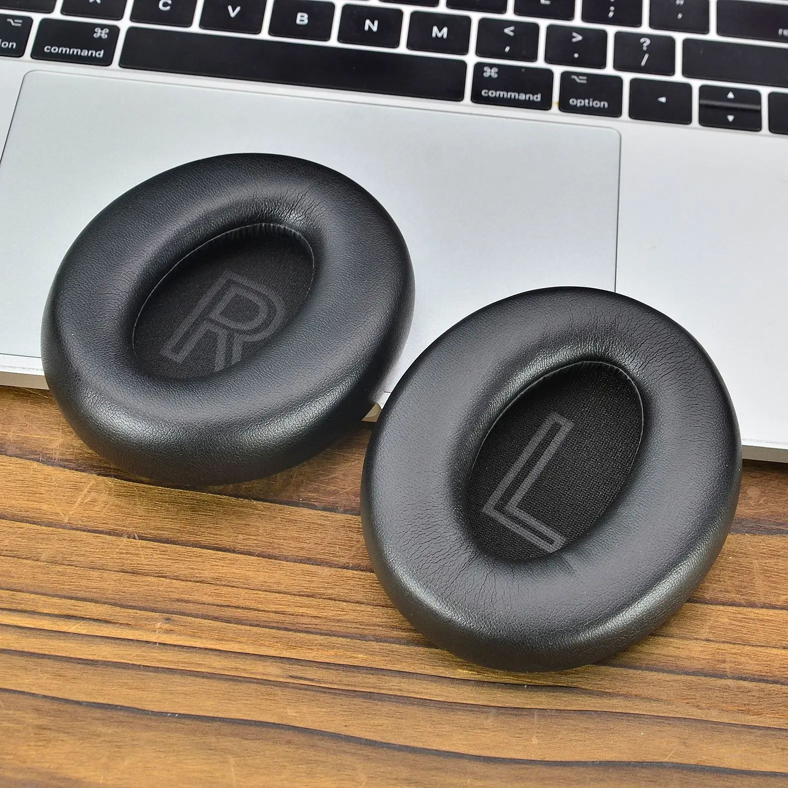 

Ear Pads With buckle Pillow Cushion Cover For BERIBES WH305 Headset
