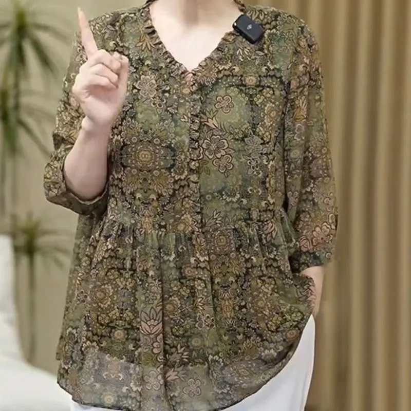 Stylish Folds Spliced Loose Shirt V-Neck Women\'s Clothing Vintage Printed Summer Folk Broken Flowers Casual 3/4 Sleeve Blouse