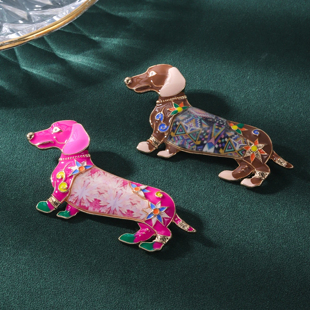 Dachshund Brooch Pin Jewelry Funny Cartoon Lapel Pin Enamel Anamel Dog Designer Cut Colorful Brooches Pins for Women 2024