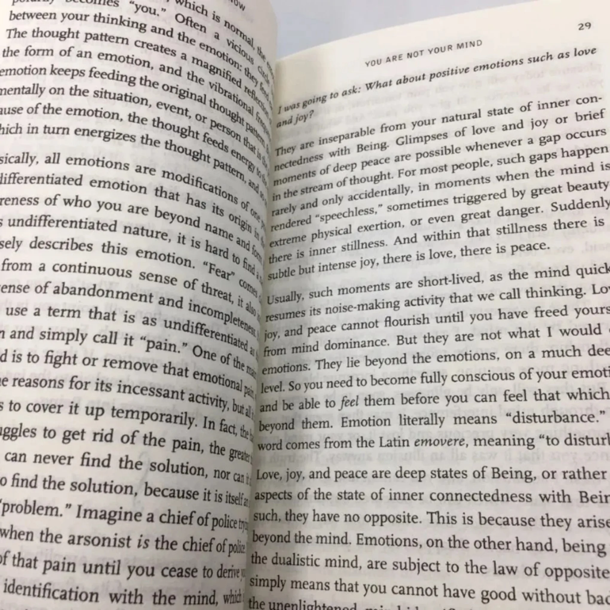 2026 جديد قوة الآن بقلم Eckhart Tolle دليل للتنوير الروحي كتاب اللغة الإنجليزية