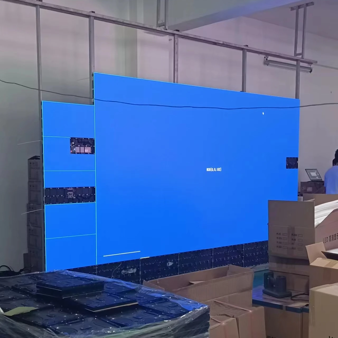 Ultra Clear Ultra Thin Full Color P0.9375 COB  LED Screen 16:9 Ratio 4K Indoor LED Video Wall  600*337.5mm