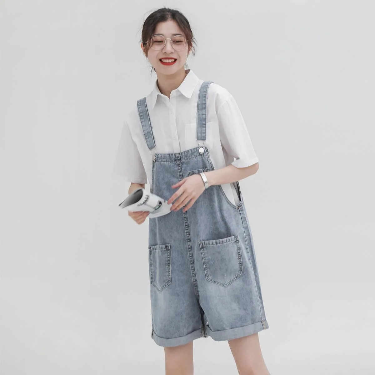 

Summer Women's Denim Backstrap Shorts Female Casual Short Rompers Jeans Loose Large Size Rompers Short Jumpsuit Overalls Q553