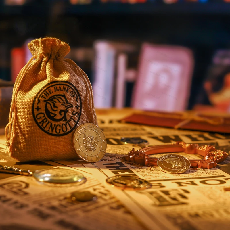 New Style Harries Hogwarts Movie Peripherals Potters Gold Elf Money Bag Gringotts Wizardry Bank Comic Coin Badge Creative Gift