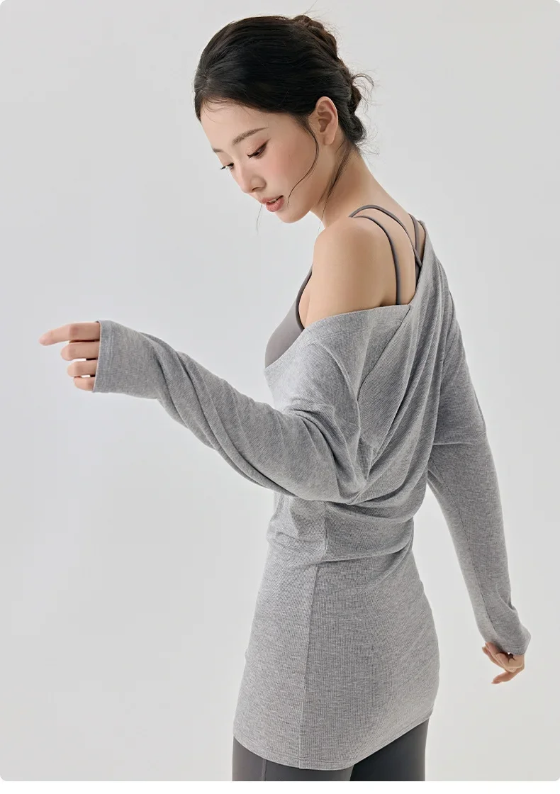 Lockere Fitness-Bluse mit großem U-Ausschnitt, sexy Trainingsjacke, langer Stil, der das Gesäß und unangenehme Linien bedeckt, weich für Frauen. – Detail 11