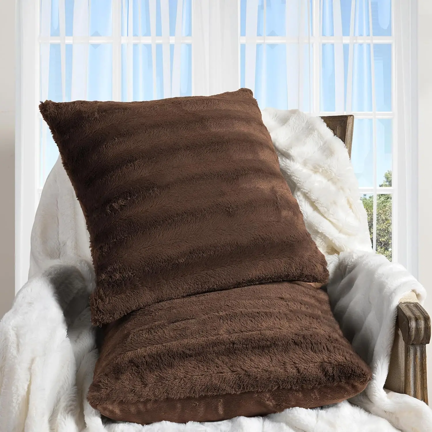 

Throw Pillows - Decorative Pillows For Couch, Bed Throw Pillows, Chocolate Accent Pillows For Bedroom Or Living Room