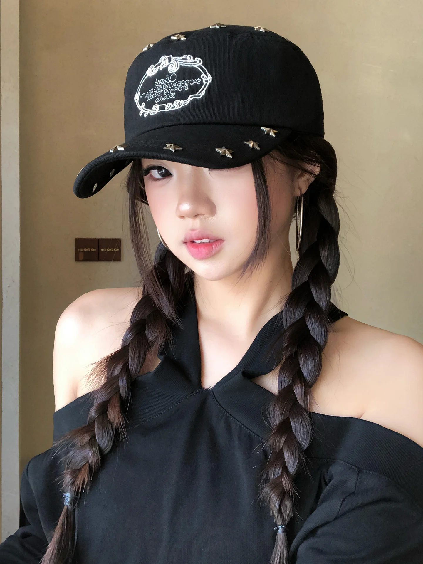 Spring Summer 2026 Women's Versatile Small Duckbill Beret Hat Flat Top Rivet Detail Equestrian Style Face Slimming Hat
