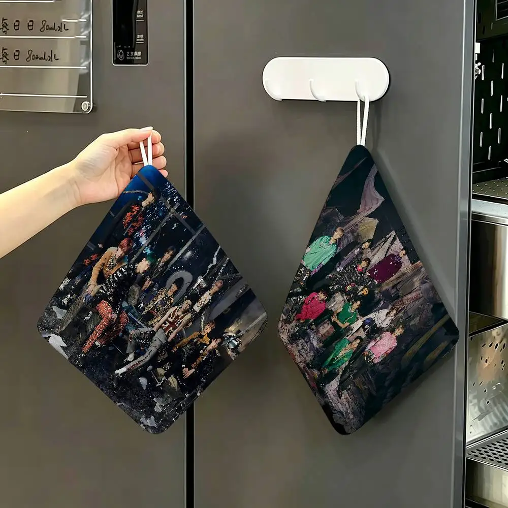 Boy Band N-NCT Hanging Design Hand Wiping Towel, Polyester Cotton Fabric, Universal for Bathroom Kitchen