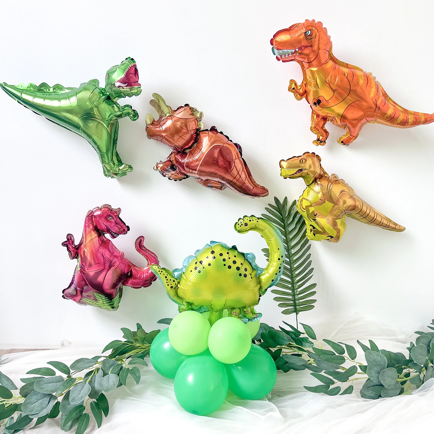 6pcs Dinosaur Balloon Set Tyrannosaurus Rex, Raptor Triceratops, Aluminum Film Balloon, Children\'s Birthday Party Decoration