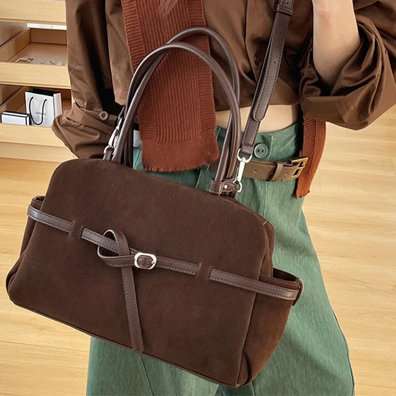 

Retro Frosted Women's Handbag Fashionable Niche Shoulder Crossbody Bag Advanced Belt Design Bowling Bag Large Commuter Tote Bag