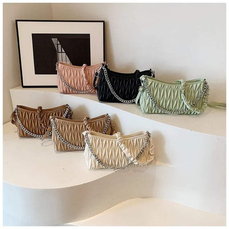 

Ladies Tote Bag Made Of Sunflower-Patterned Leather Boasting High-End Paris Commuter Style​