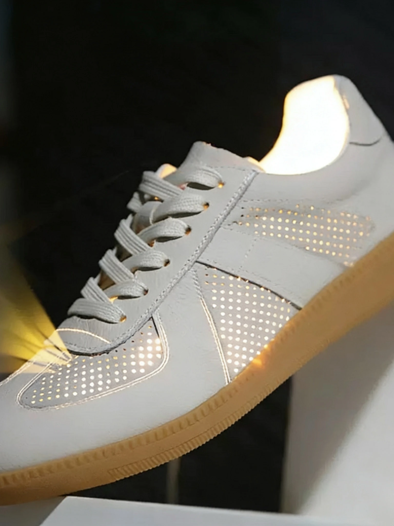 nuove-scarpe-deqin-da-uomo-2026-in-pelle-traspirante-design-traforato-stile-casual-sportivo-con-suola-piatta-in-gomma-e-punta-rotonda