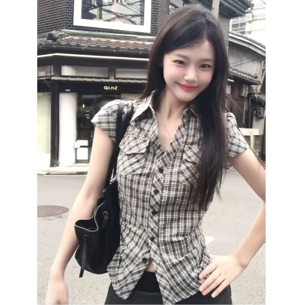 

Retro Korean Plaid Waist-Cinching Women's irt Summer Design Slim Fit ort Sle Top Cotton Regular Sve Flip Collar
