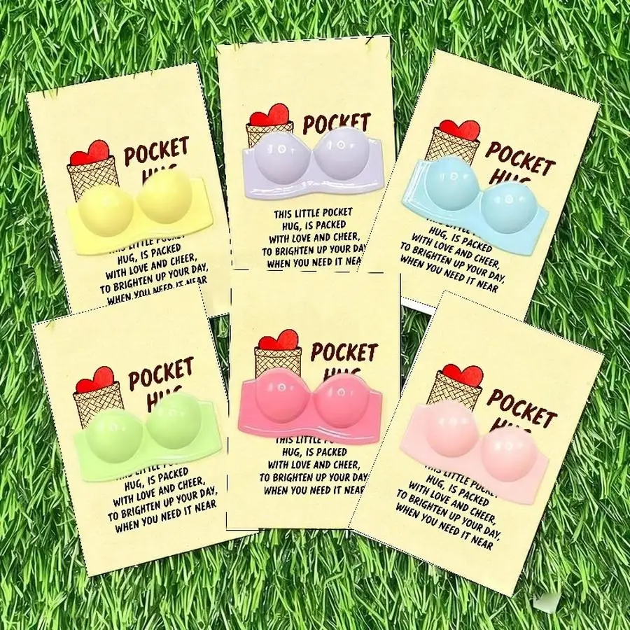 1/5/10/20/50/100pcs Cute A good friend is like a bra Novel bra pocket hug gift card set, synthetic resin, unique encouragement c