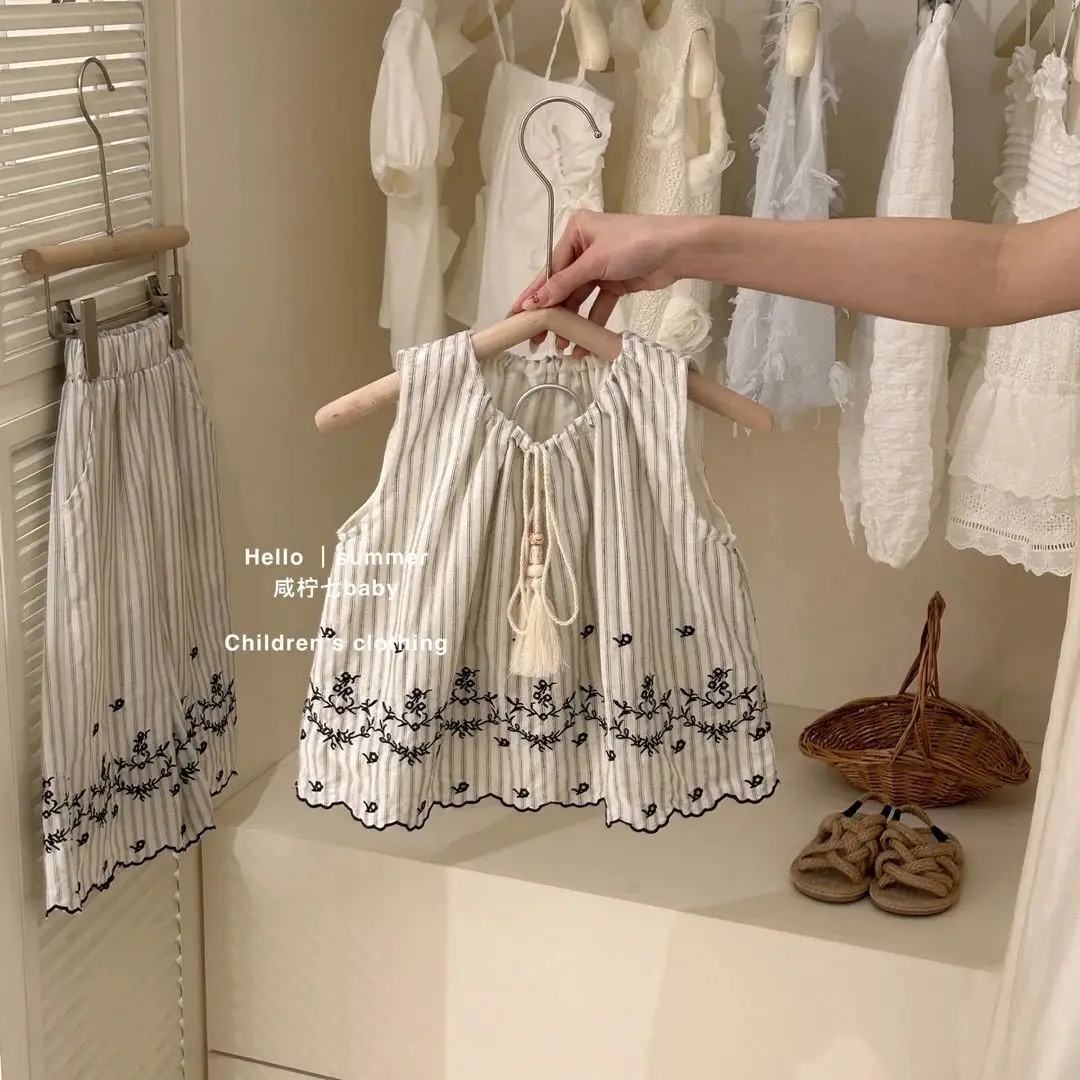 الفتيات الدانتيل المطرزة دمية قميص مجموعة طفل 2025 صيف جديد سترة أنيقة تحمل شعار لعبة البيسبول الأطفال السراويل قطعتين مجموعة #3