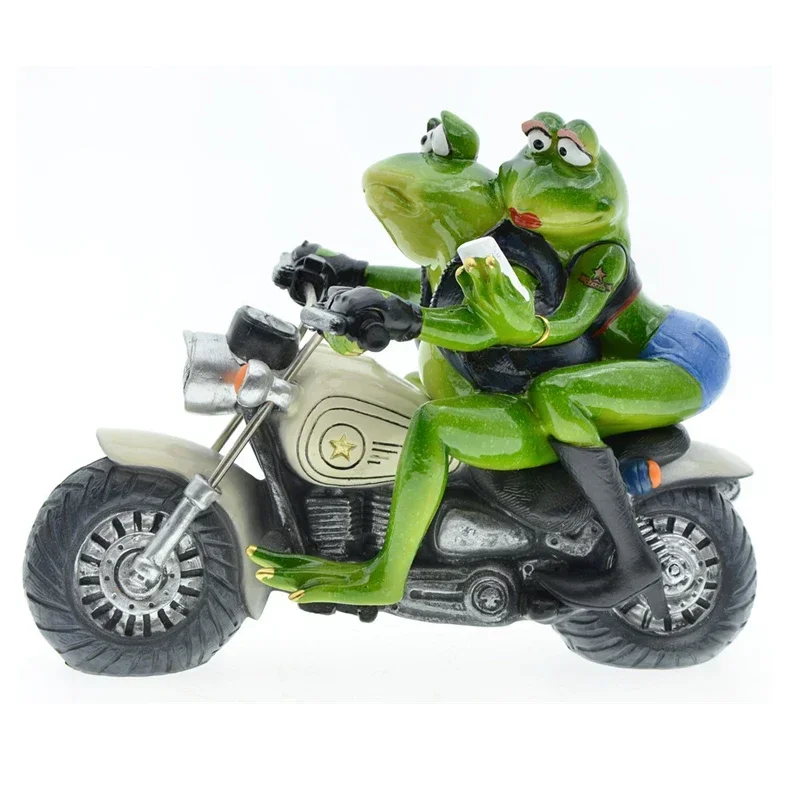 

Resin Couple Riding Motorcycle Frog Figurines Creative Modern Home Decoration Accessories Nordic Study Desk Ornament