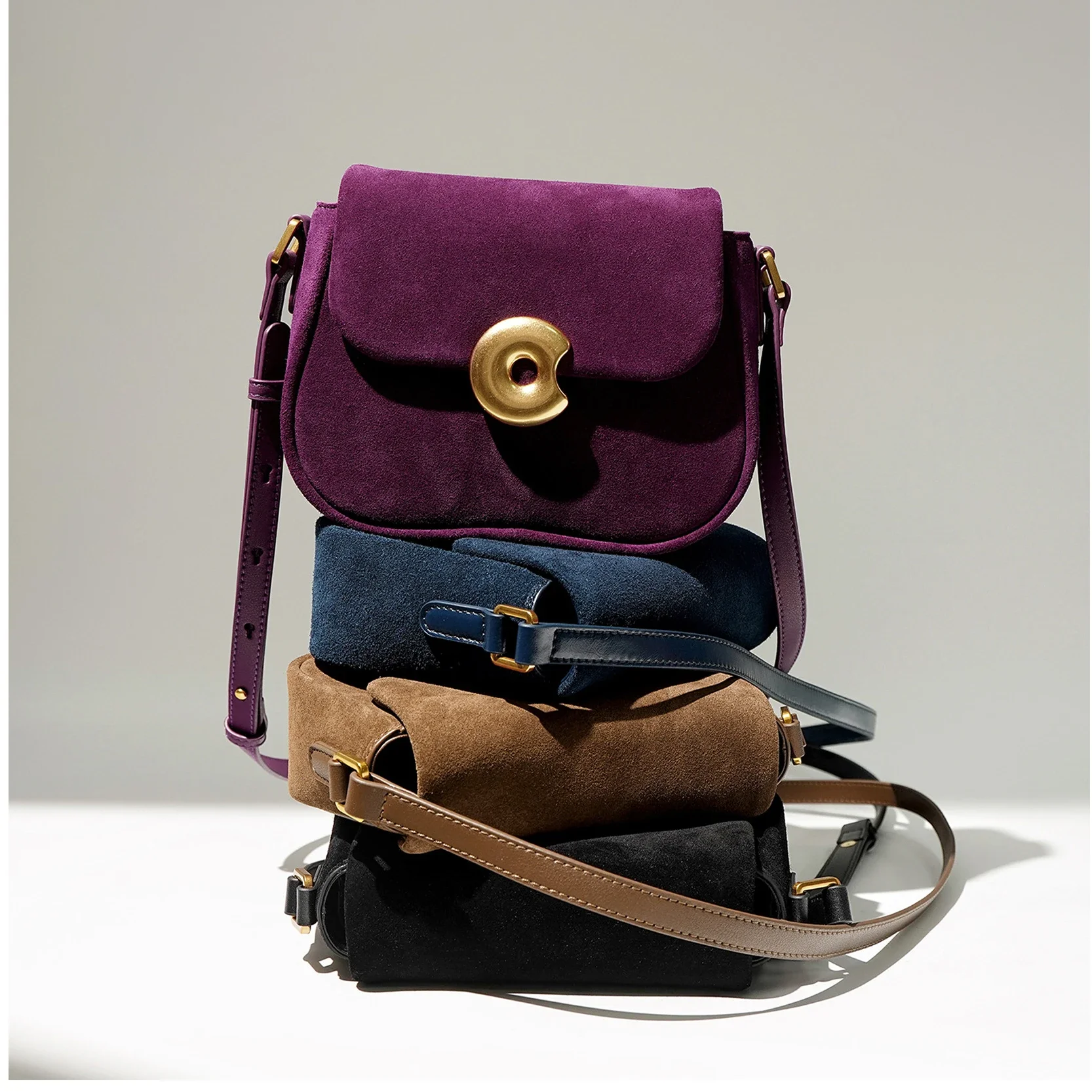 Female Nubuck Shoulder Bags Genuine Leather Saddle Crossbody Bag Design Round Shape Ins Suede Skin Flap Messenger Bag Girl Purse