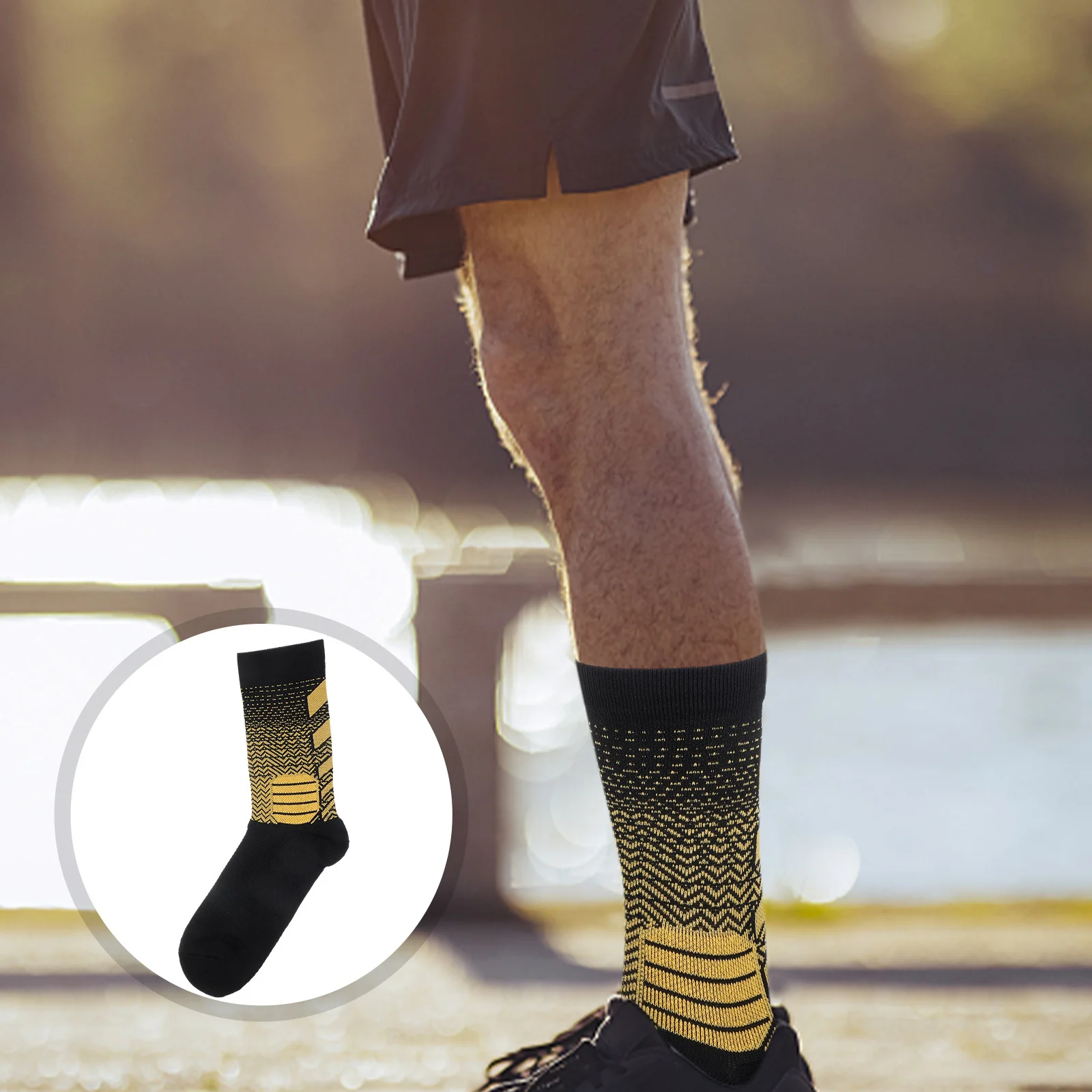 زوج واحد من الجوارب الرياضية المبطنة عالية الأداء لمنتصف الساق وممتصة للعرق للرجال أثناء الجري والتدريب في الهواء الطلق