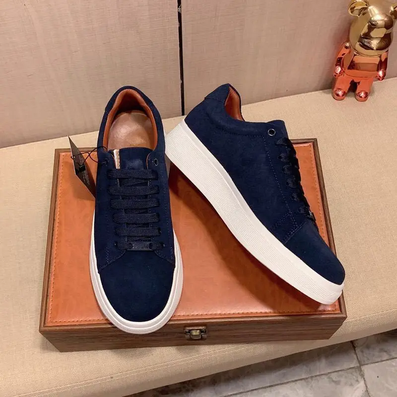 New Men's Sport Casual Shoes Versatile Breathable Matte Lightweight Trendy Thick Bottom Shock Absorption Board Shoes