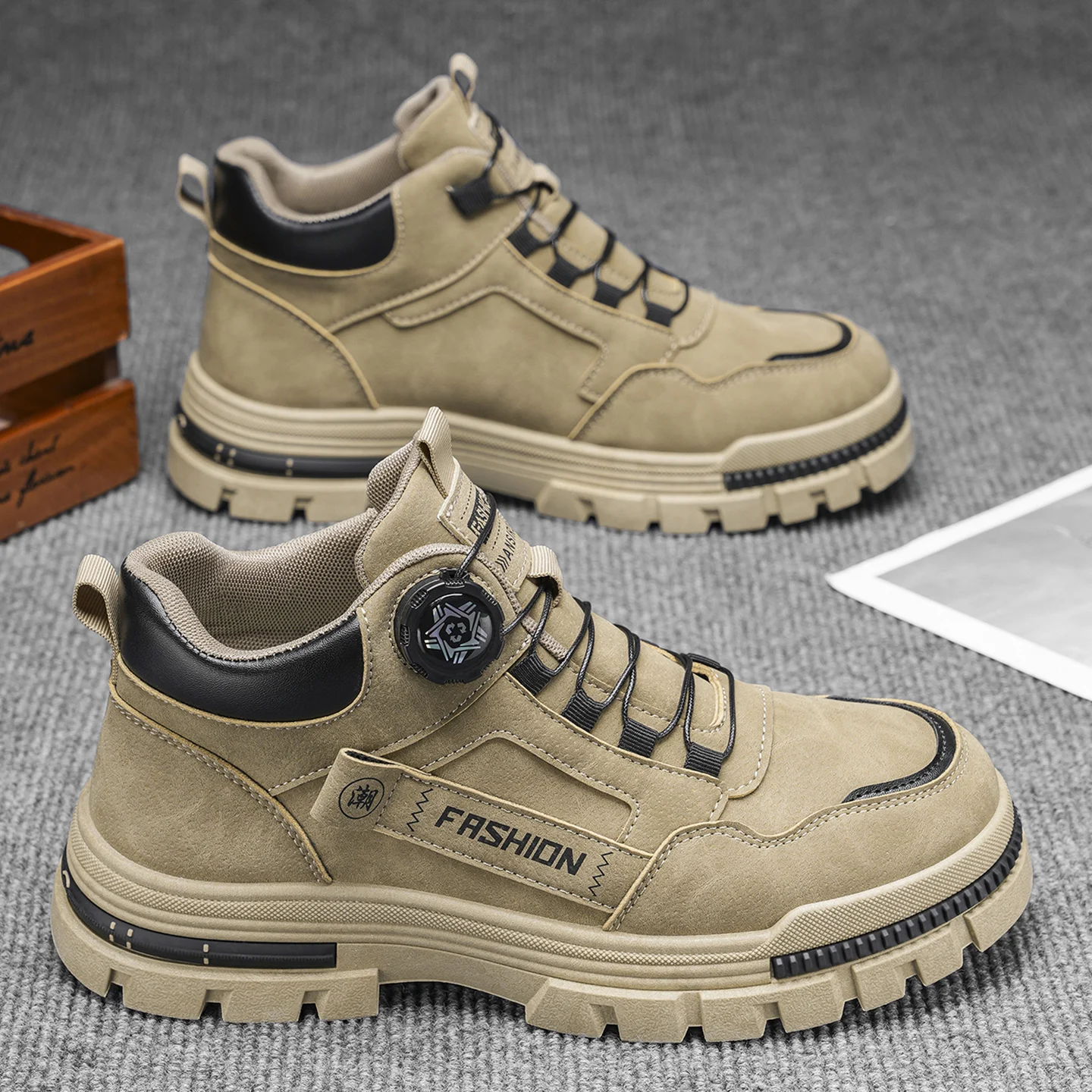 High-top men's versatile and comfortable hiking boots, outdoor fashion trendy thick-soled casual sports shoes