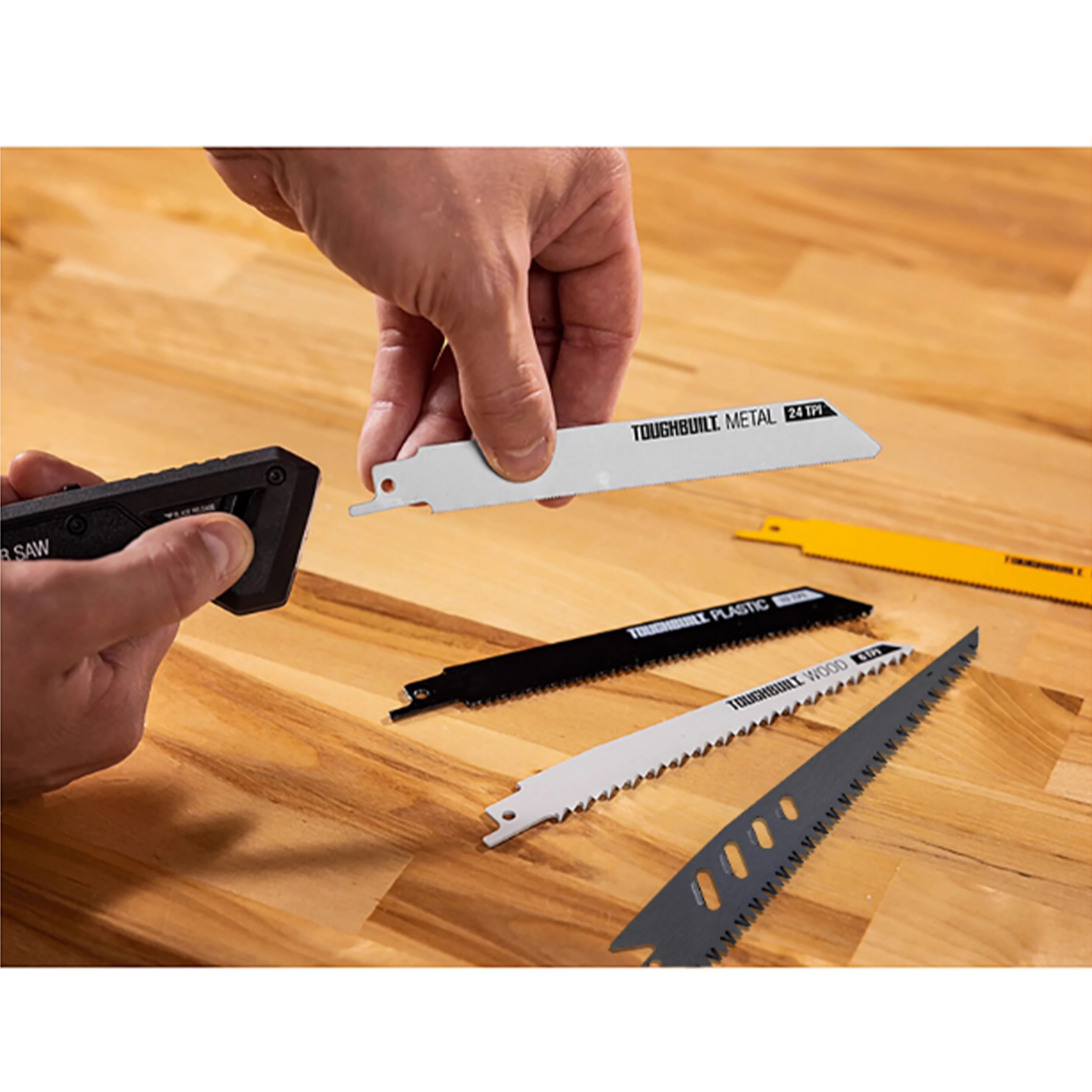 TOUGHBUILT 5-in-1 Multifunktionale Klappbare Handsäge, 4-teiliges Klingen-Set, Manuelle Werkzeugzubehörteile, Metall- und Holzsägen TB-H4S5-23FU