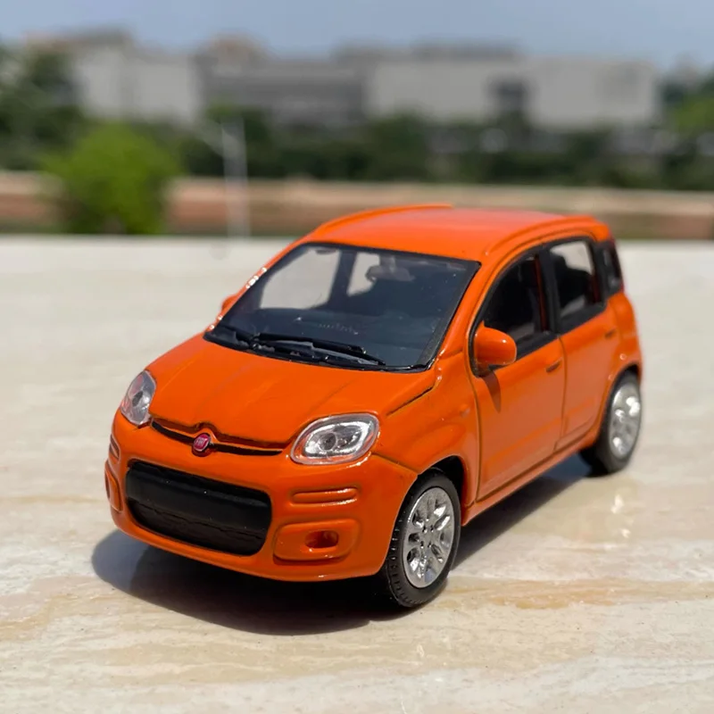 Diecast 1:43 Scale FIAT 500/ Panda Alloy Simulation Car Model