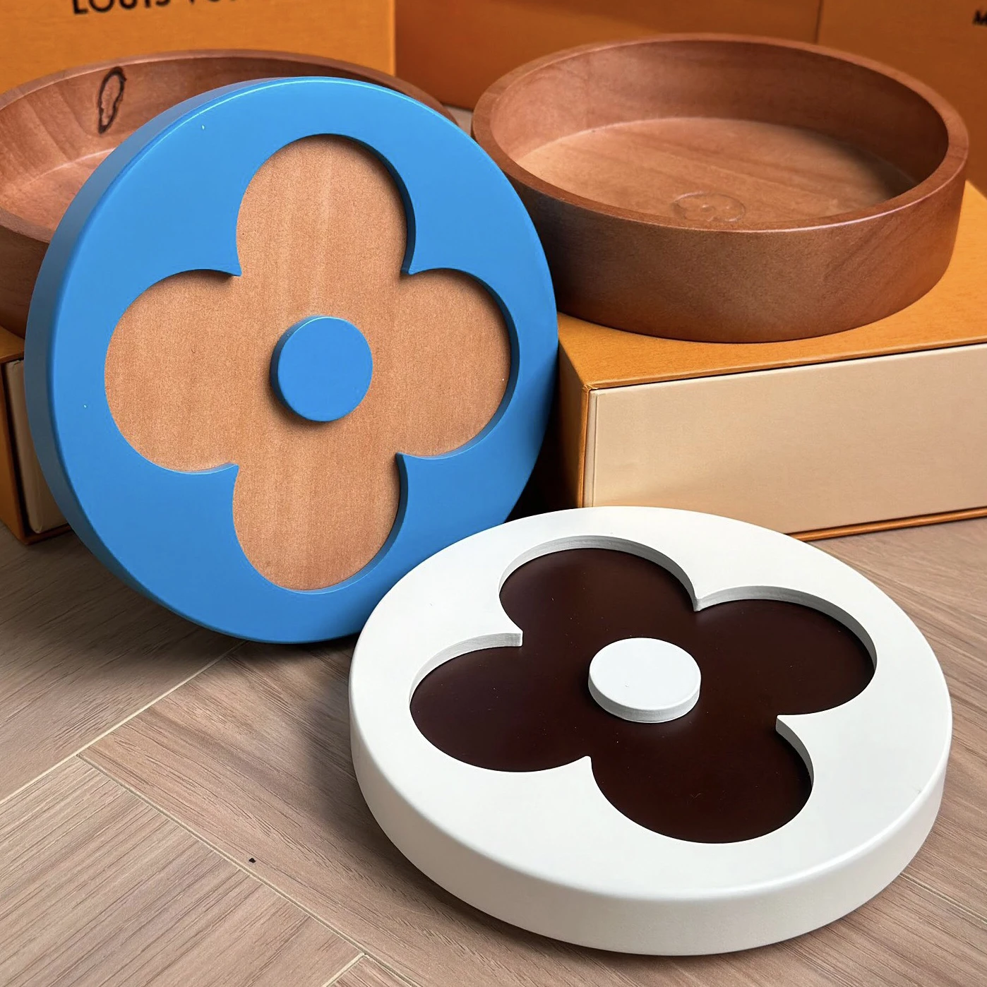 

Four-le Clover round Storage Box Jewelry Decoration Home Organization Desktop Ornament Utili Storage Box for Daily Use
