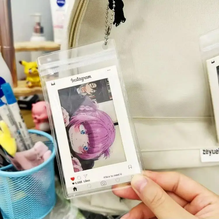 Yofukashi no Uta Nanakusa Nazuna Veränderbare Lentikularkarte Anime Rucksack Anhänger Sammlerstück Geburtstags- und Weihnachtsgeschenk für Freunde