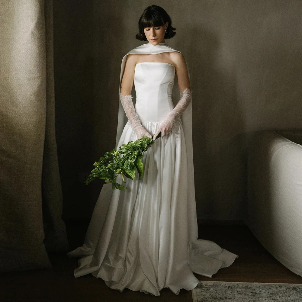 Vestido de novia sin tirantes de satén personalizado, sin mangas, con cordones en la espalda, cola de barrido, elegante vestido de sesión de fotos nupcial