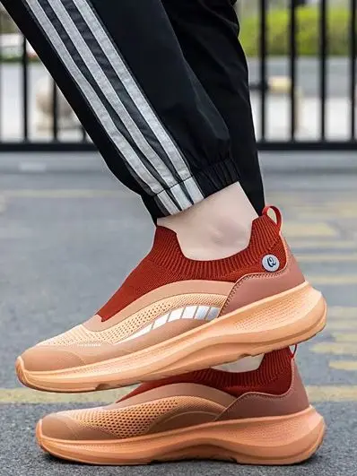 

Breathable, Casual Soft-Soled Slip-On Trainers Men Lightweight Mesh Shoes Women Man Walking