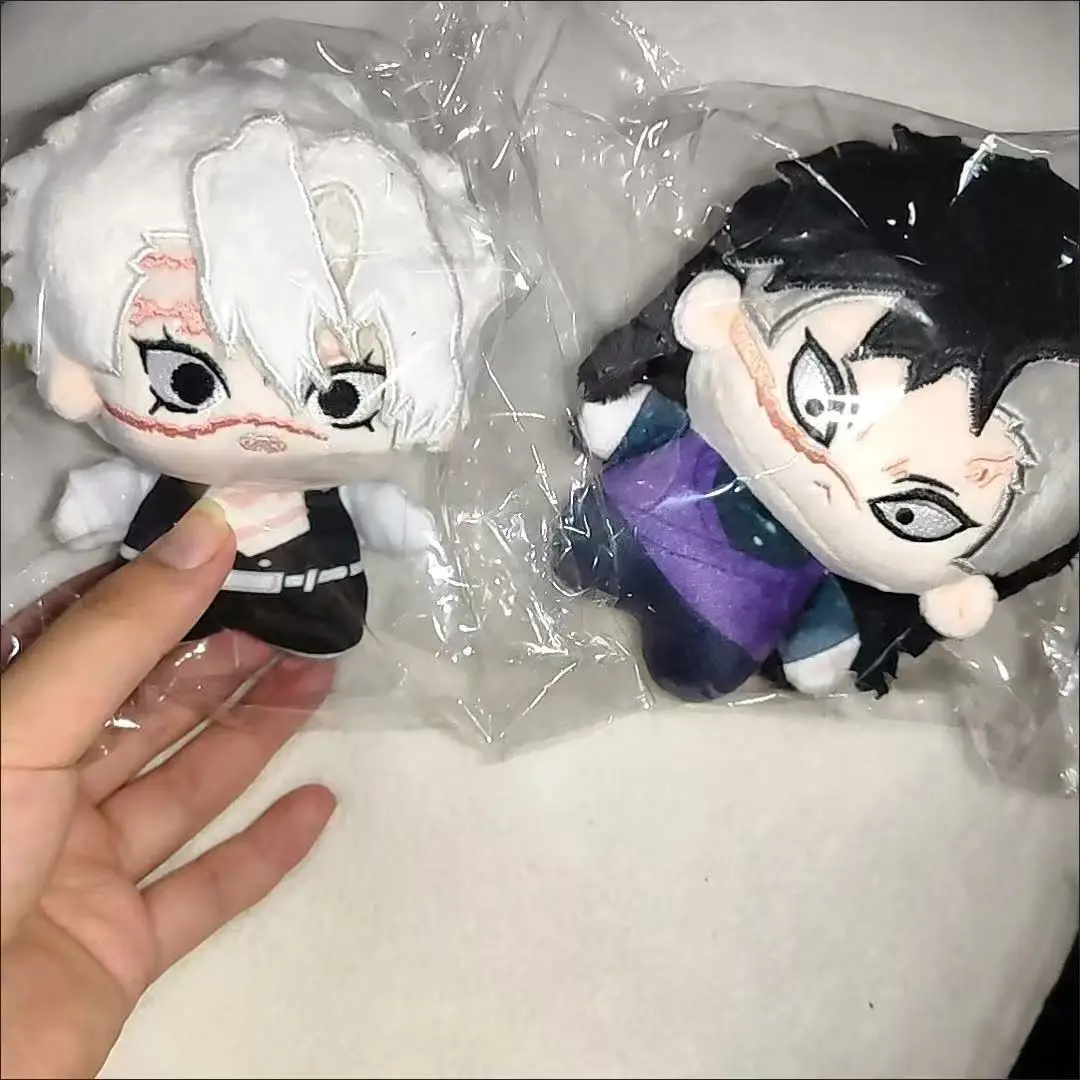 

Фаршированная игра 10 см, аниме «Убийца демонов», Shinobu Kocho Genya Kocho, разбросанная аура, плюшевая кукла, игрушка, мягкое платье, хлопковый подарок для детей