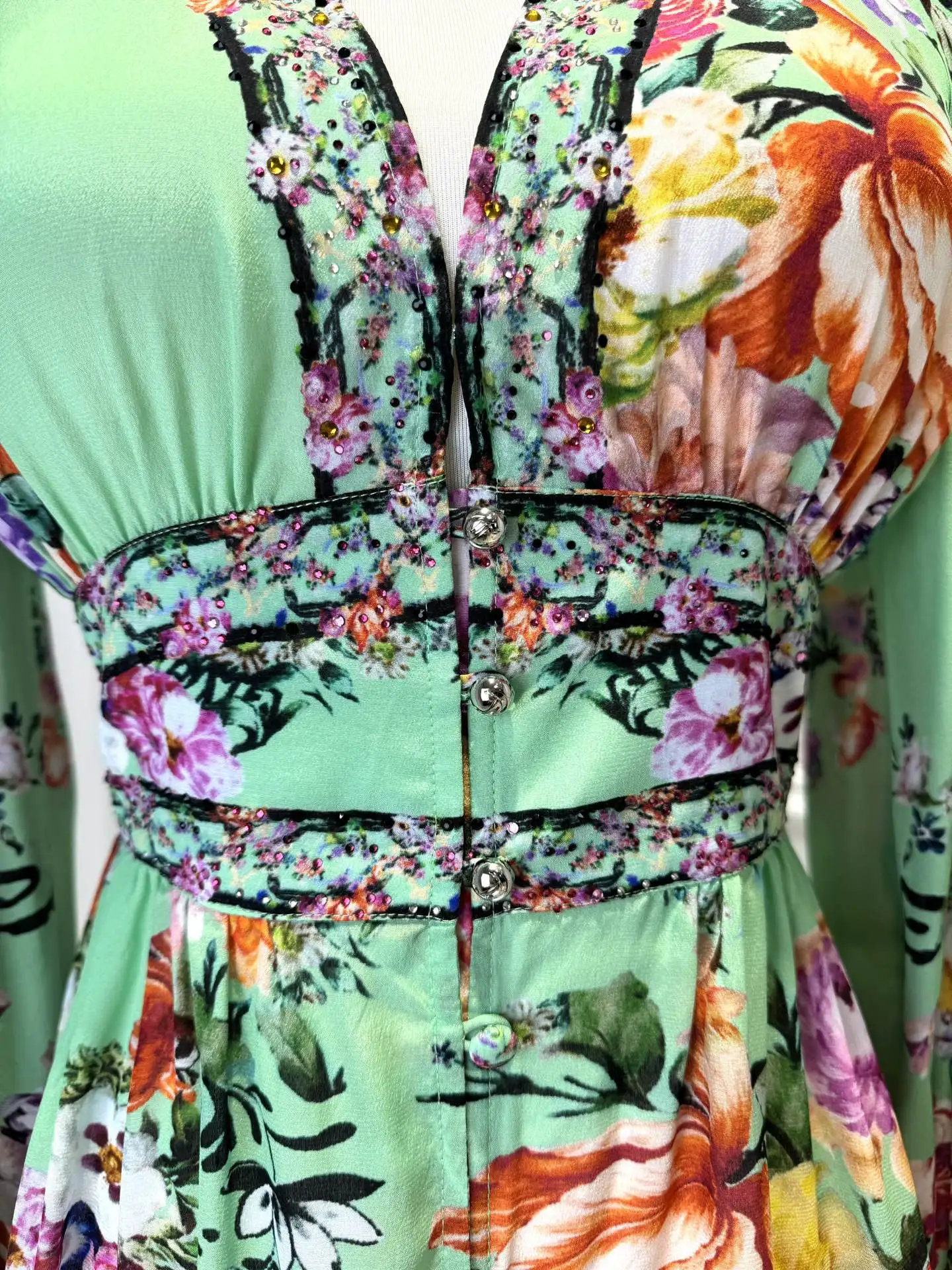 비즈 장식 여성용 100% 실크 미니 드레스 플로럴 프린트 브이넥 긴 소매 탄력 있는 허리 캐주얼 그린 로브