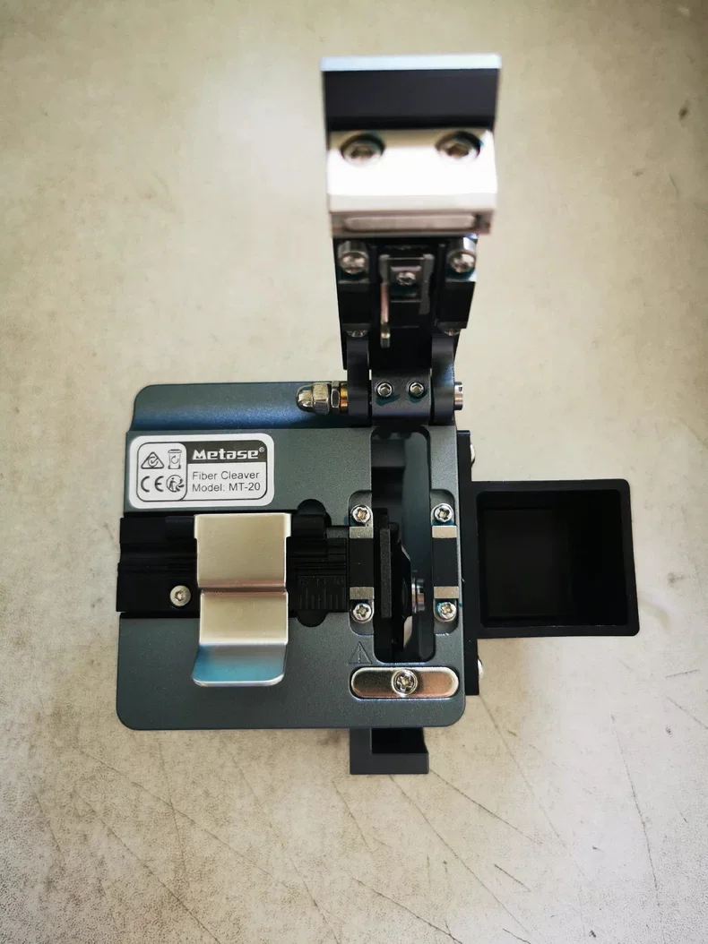 Metase MT-20 FTTH الألياف البصرية الساطور عالية الدقة كابل بصري الساطور مع 48، 000 Cleaves