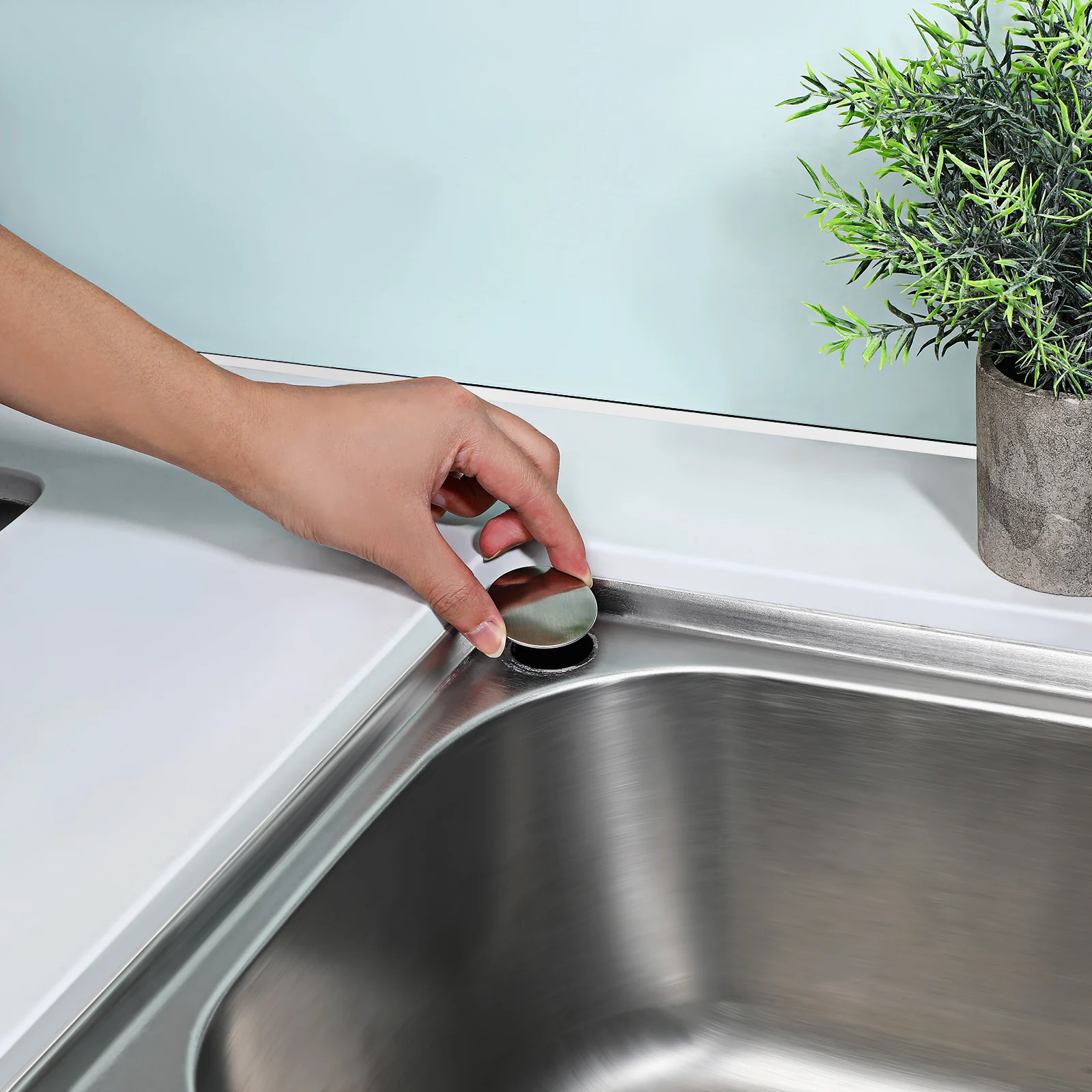 

2Pcs Stainless Steel Sink Tap Hole Cover Kitchen Washbasin Plug High End Decoration Leak Proof Accessory for Home and Commercial