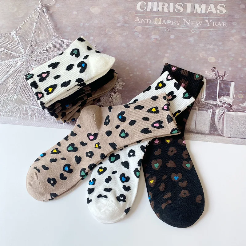 Nowe Modne Skarpetki Damskie 3-Pary Trendy Wzór w Leoparda Urocze Skarpetki Średniej Długości Słodkie Jesienno-Zimowe Krótkie Skarpetki