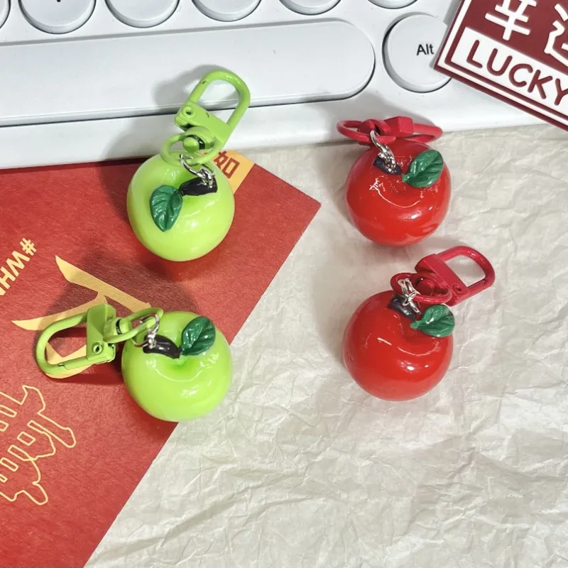 2PCS Simulated three-dimensional food and play, apple keychain, bag pendant, couple girlfriend, gift and accessories.