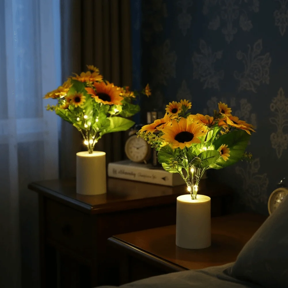 

LED Night Light Bedside Desk Light On Battery Rechargeable Simulation Flower Light 3 LED Sunflower Design Reading Light