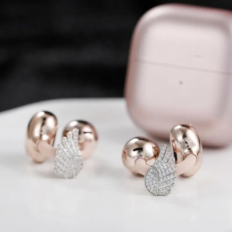 Exquisite Wing Earphone Decor Charms 1/2 PCS Sparkly Rhinestone Clip Earrings for Earbuds Birthday Gift for Girls