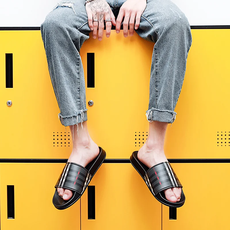 للجنسين المنزل الوجه يتخبط أحذية الشاطئ في الأماكن المغلقة الصنادل الصيفية في الهواء الطلق حذاء الشاطئ النعال النساء الشرائح غير رسمية متعددة الأنماط