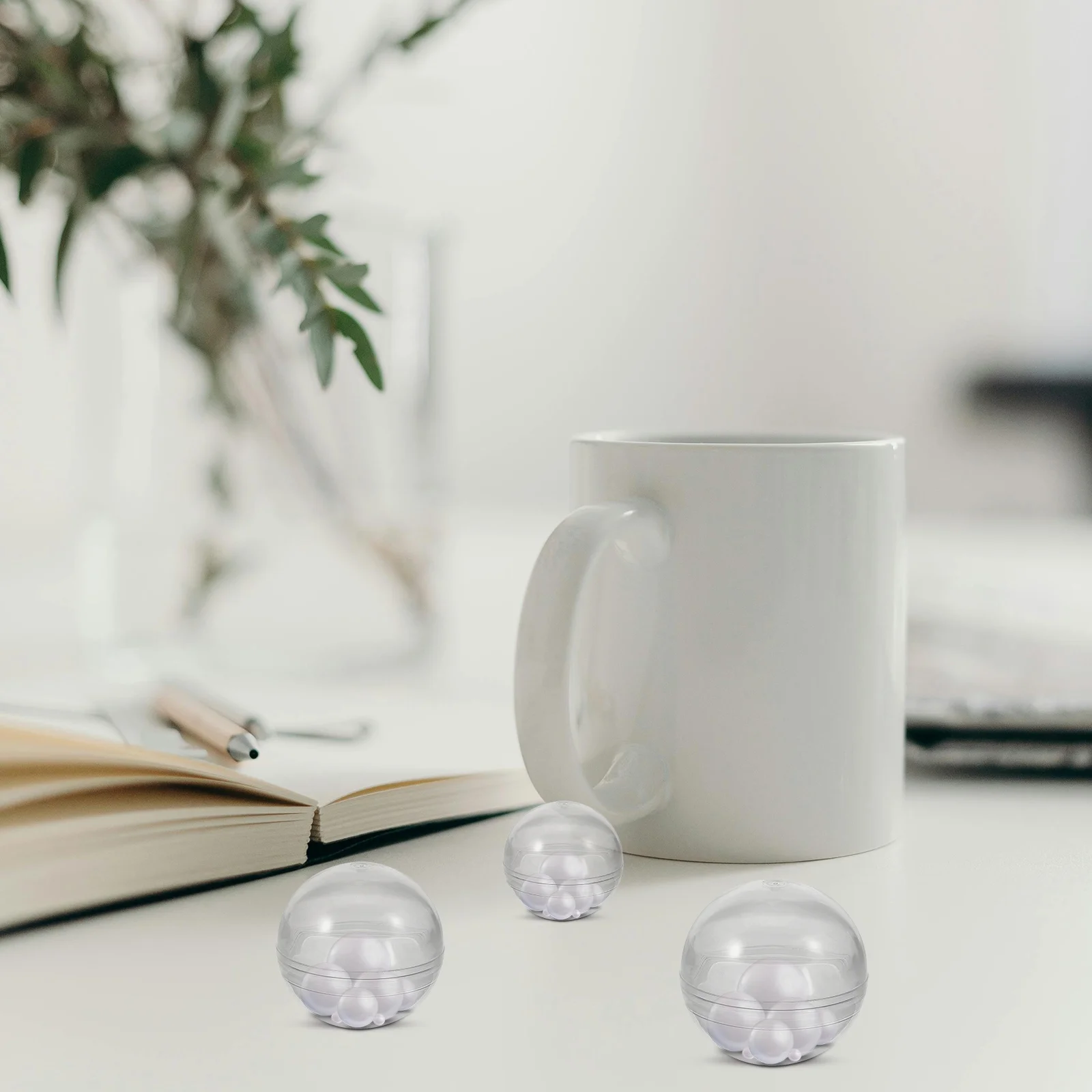 50 Pcs Transparent Round Vending Machine Capsules Clear Plastic Empty Gift Packaging Balls For Birthday Party Storage Display