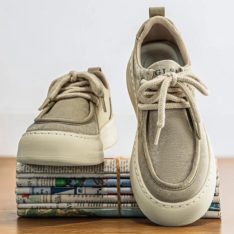 Flat Canvas Lightweight Sneakers 2026 Autumn New Men's Casual Shoes Breath Skateboard Sports Footwear Men Mixed Colour Anti Slip