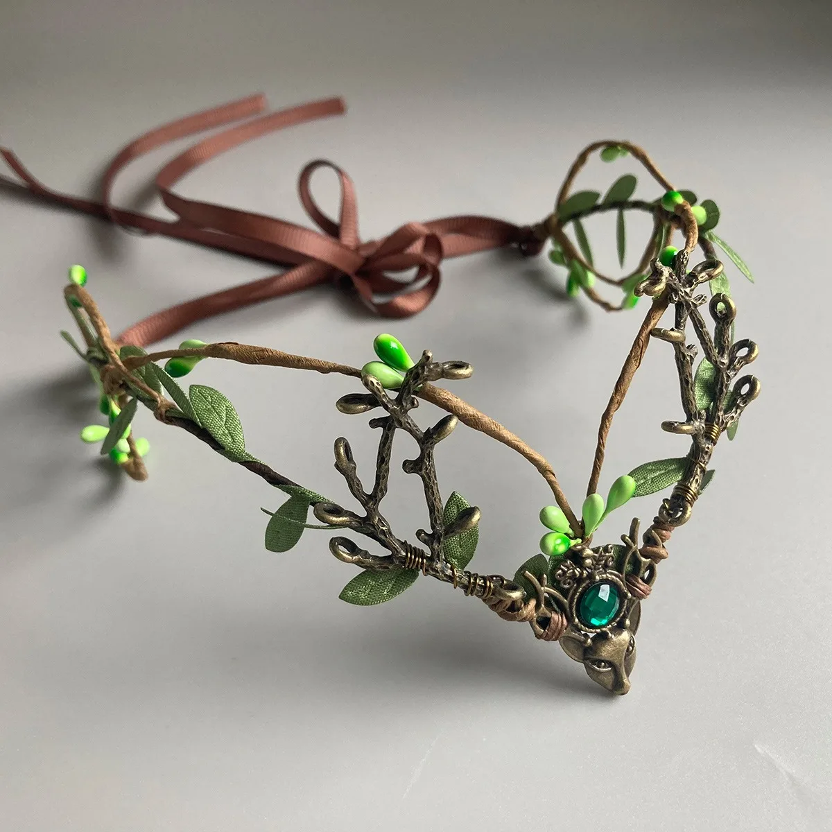 Handmade Forest Leaf Crown Elven Crown Elf Tiara Vine Headpiece Witch Women Girls Renaissance Halloween Cosplay Gothic Headband