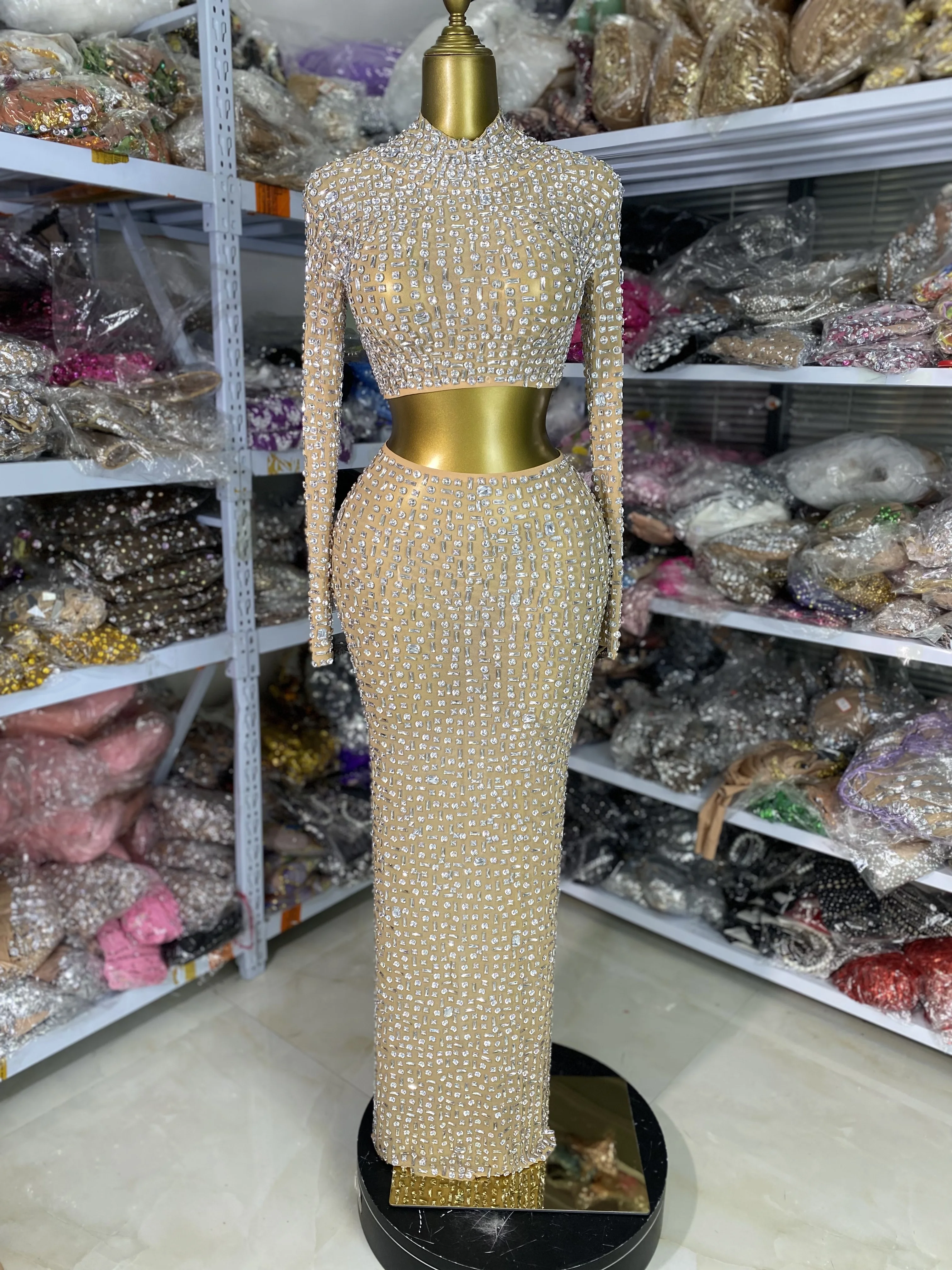 

Women Luxury Silver Rhinestone Mesh Dress Sparkly Long Sleeve Crop Top And Long Skirt Two Piece Sets Celebrity Evening Outfits
