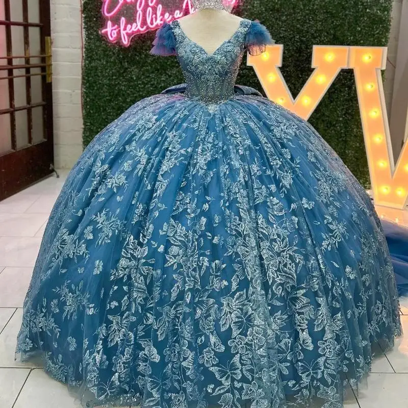 

Sparkly Sea Blue Princess Quinceanera Dresses Off Shoulder Ball Gown Sequin Appliques Bow Crystals Beads Tull Sweet 15 Dress Ves