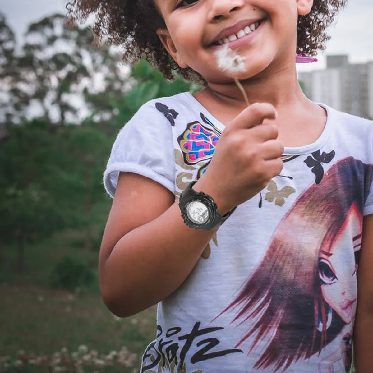 

1 шт. водонепроницаемые черные цифровые спортивные часы для активного отдыха с подсветкой и регулируемым ремешком, многофункциональные