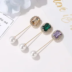 Retro Elegnat OL Square Crystal Pearl Brooches Red Green Purple Zircon Lapel Pin for Hat Clothing Sweater Scarf Coat Accessories