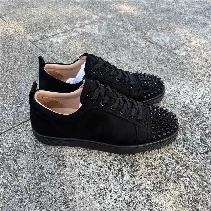 2026 New Men's Outdoor Low-cut Suede Casual Shoes High-quality Men's Rivet Breathable Lace-ups Increase Casual Shoes Men's Shoes