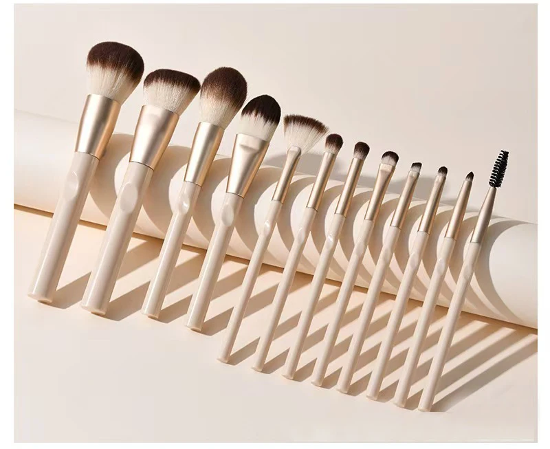 Set di pennelli per trucco premium da 12 pezzi per ombretto fondotinta fard in polvere sciolta - Manico durevole e qualità con setole