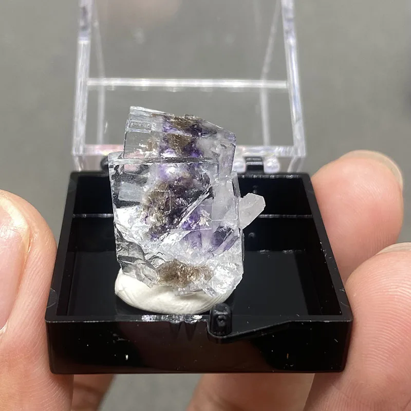 100% natural China Yao gang xian fluorite original stone mineral specimen cures crystal. + Box size:35*35*35cm