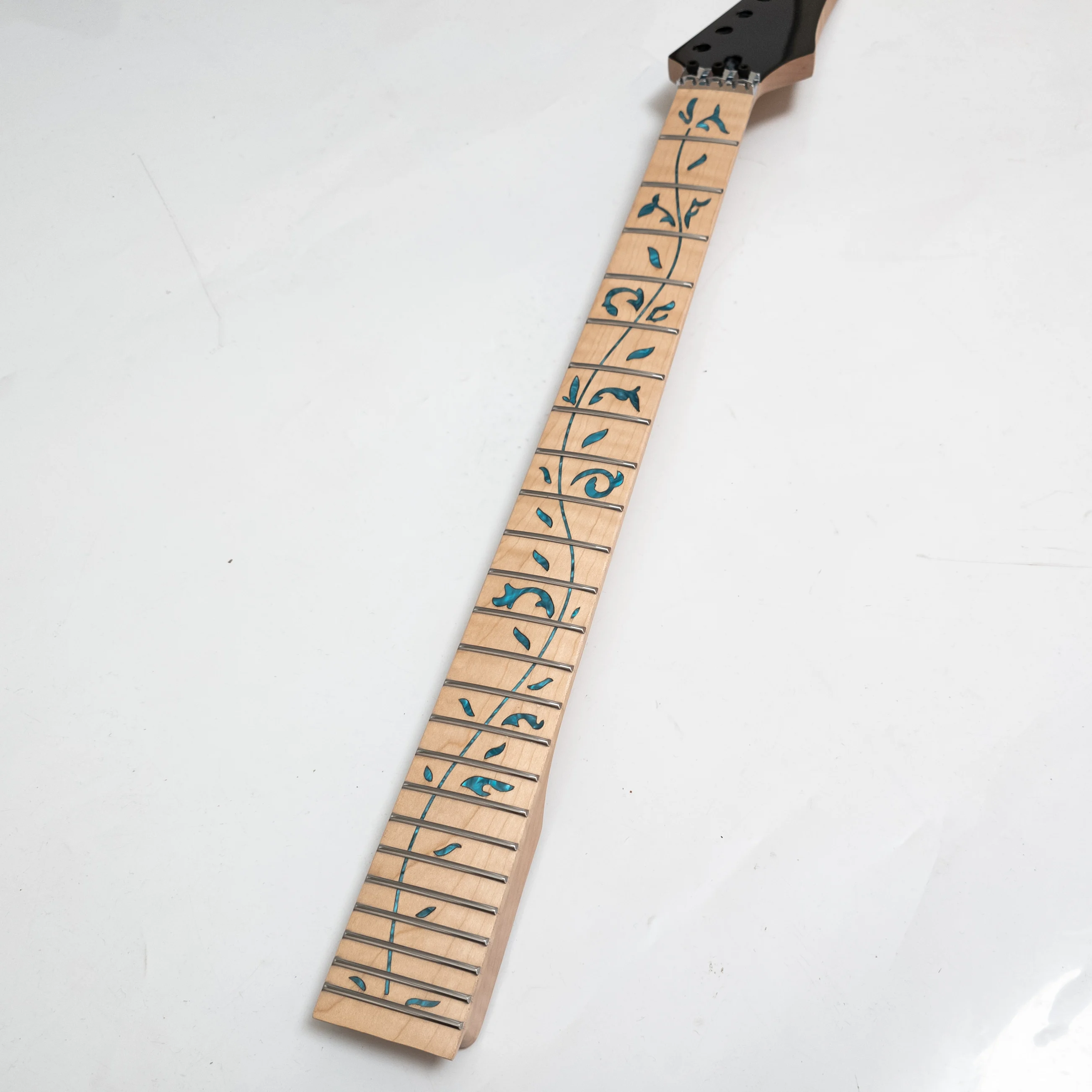 Flame Maple Electric Guitar Neck Tree of Life Inlay Maple Fingerboard Stainless Steel Frets Bone Nut 24 Frets Locking Nut