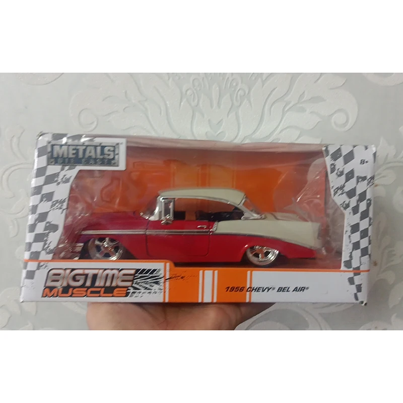 JADA 1:24 Scale 1956 AIR Car Model Diecast Alloy Toy Adult Fans Collection Gift Boys Toys Souvenir